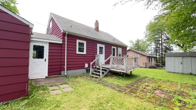 Building Photo - Two Bedroom Home in Smithville