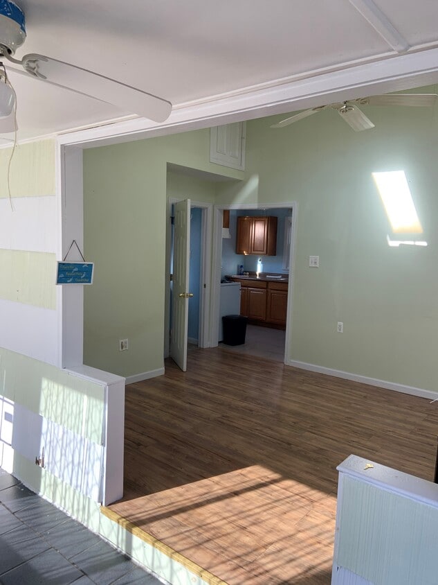 18 Atlantic St Unit Back, Highlands, NJ 07732 Apartments in Highlands