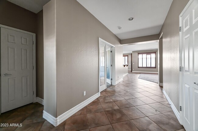 Foto del edificio - 11127 N 161st Ave