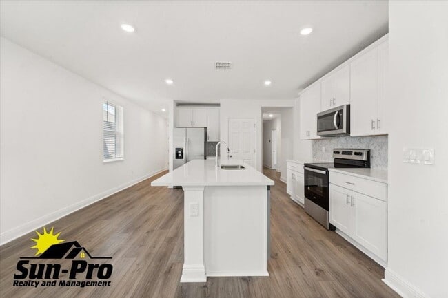 Photo - 178 Pitching Wedge Dr House