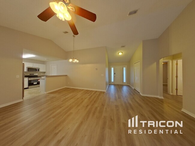 Foto del edificio - 11456 Dustin Ct