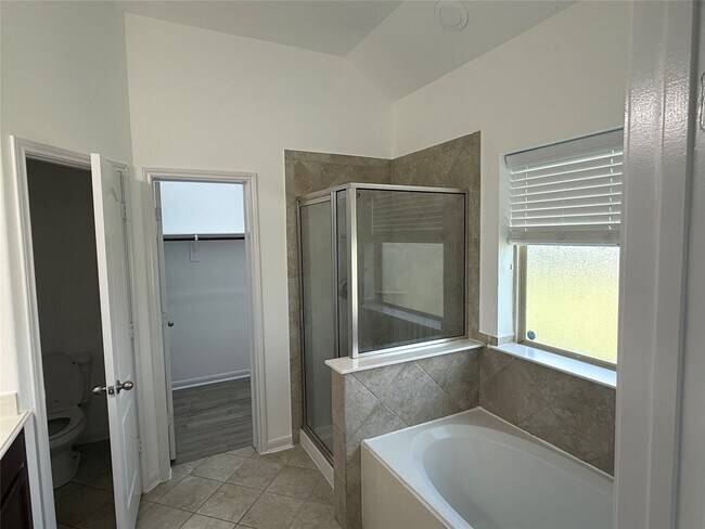 Foto del edificio - 3727 Goldleaf Trail Dr