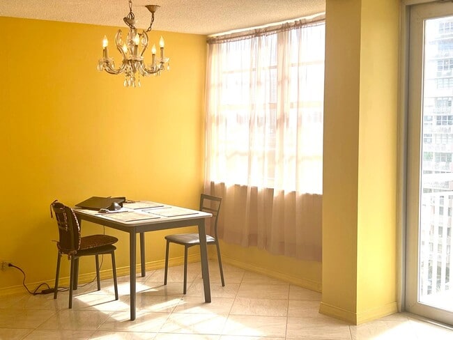 Foto del edificio - 251 174th St