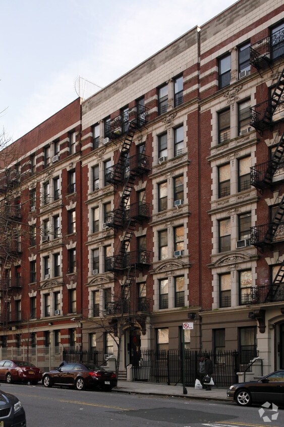 Foto principal - 8 Manhattan Ave