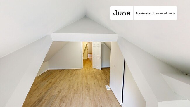 Foto del edificio - Room in Shared 4 bed/2 bath home