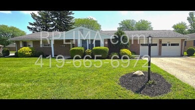 Building Photo - 143 Burlington Pl