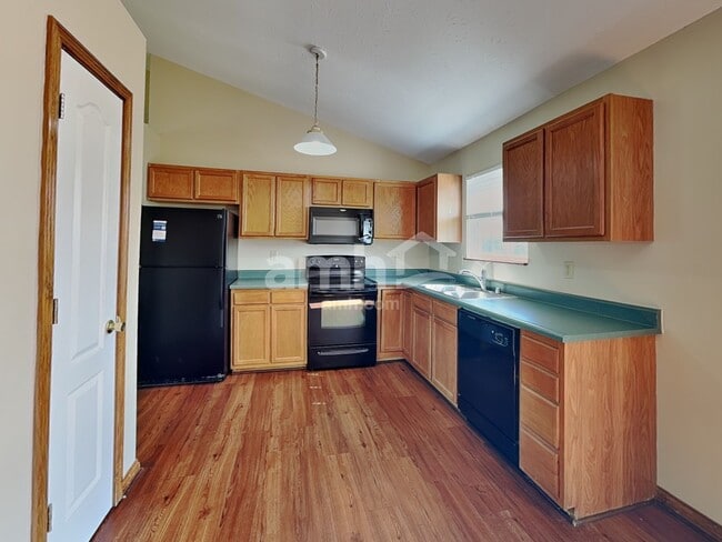 Building Photo - 601 Tupelo Dr