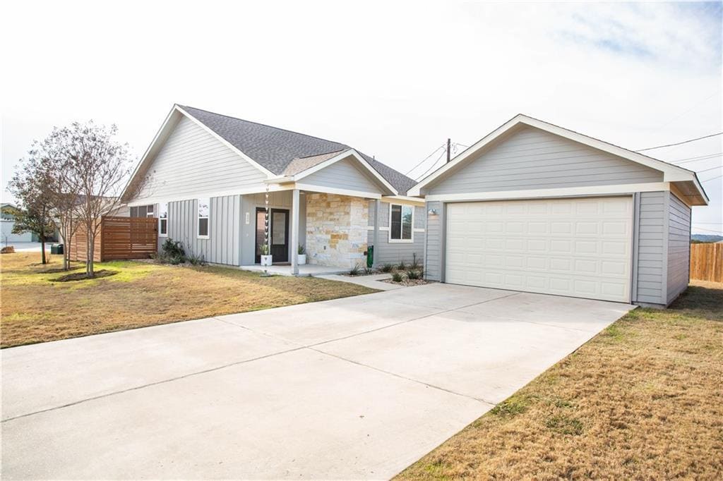 Foto principal - 200 Rose Dr