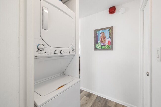 Photo - 2421 Tusitala St Townhome