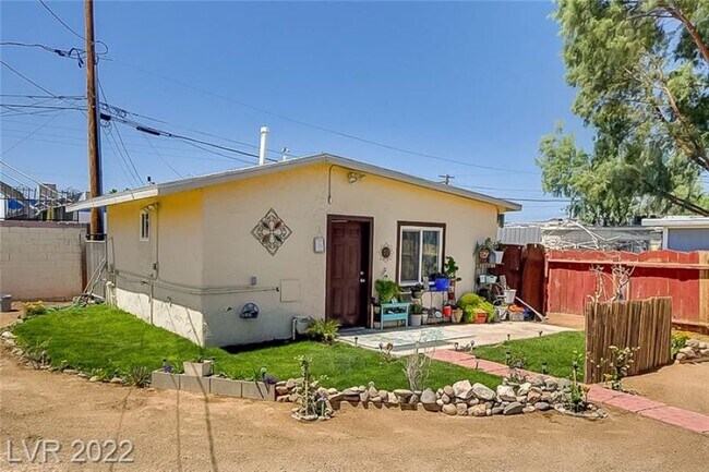 Foto del edificio - 5919 Cassedy Ln