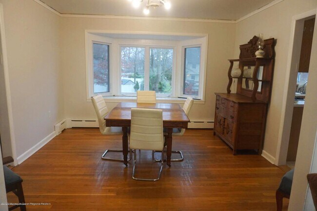 Foto del edificio - 450 Redmond Ave