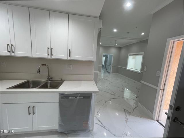 Building Photo - 916 Sandpiper Ct