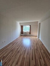 Building Photo - 333 Grand