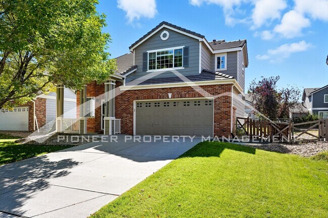 Foto del edificio - Spacious Home with Central AC and Washer/D...