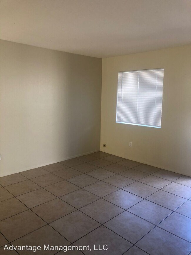 Building Photo - 2665-2679 N Alvernon Way
