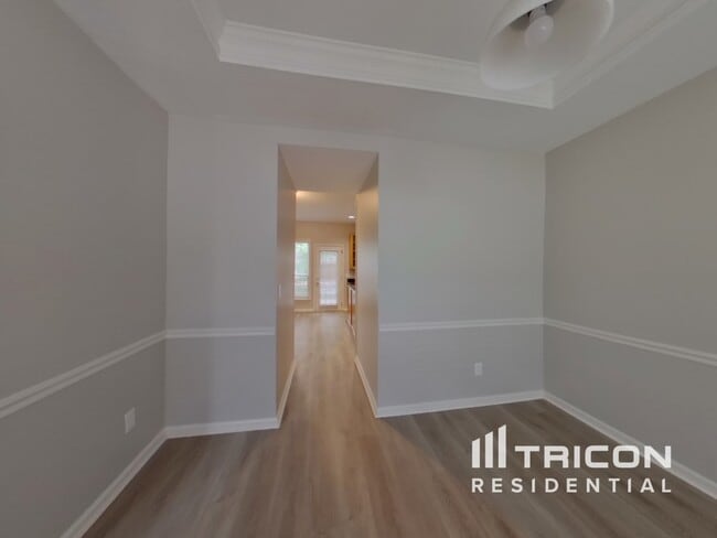 Building Photo - 202 Harris Ct
