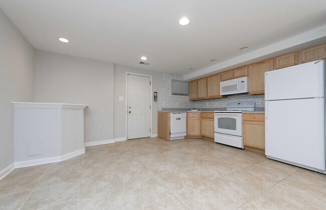 Foto del edificio - 904 Webster St NW