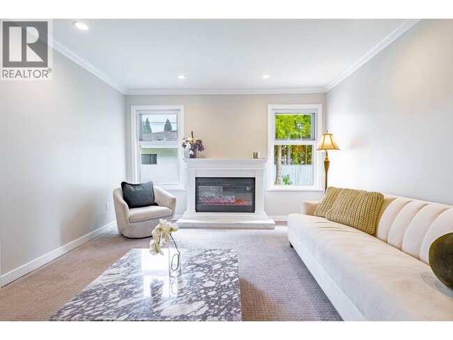 Building Photo - 7776 Osler St