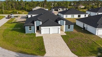 Building Photo - 8448 Dinnano St