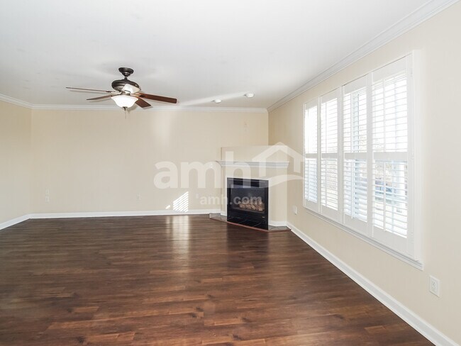 Foto del edificio - 204 Jessie Ln