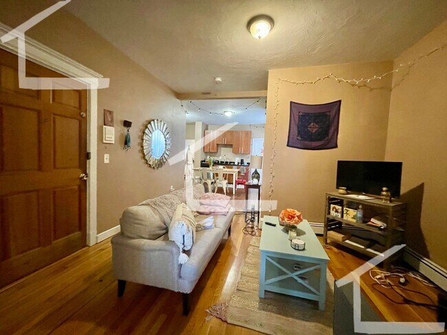 Building Photo - 9/1 Renovated 5BR/2BA near BU, Packard's Corner, Harvard Ave