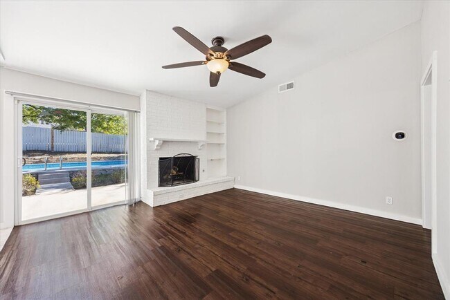 Foto del edificio - 9711 Marlborough Dr