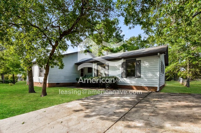 Foto del edificio - 21 Harrington Ct