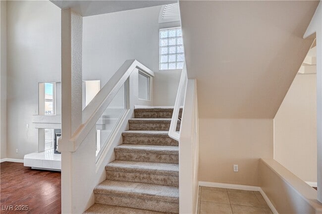 Building Photo - 1123 Aspen Breeze Ave