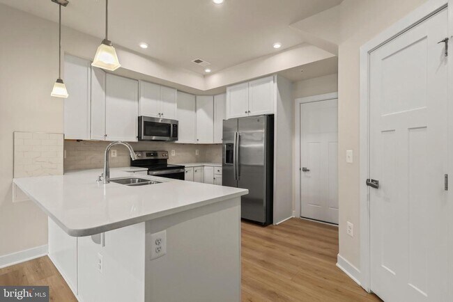 Foto del edificio - 1733 Dunnington Pl