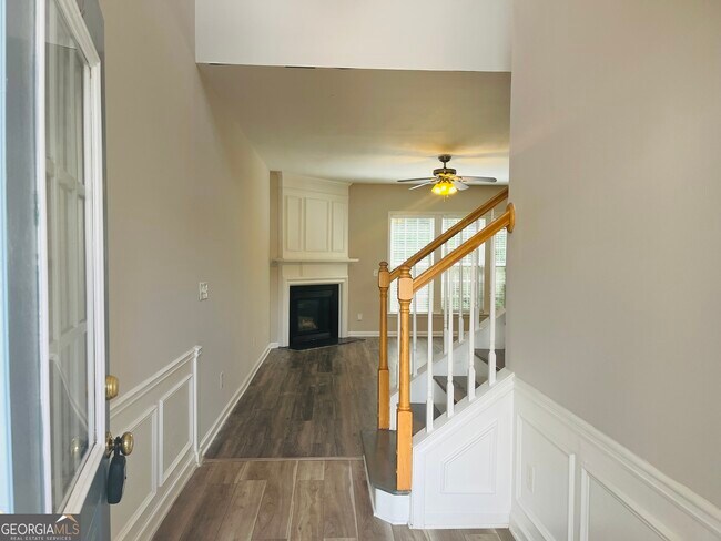 Foto del edificio - 4192 Royal Regency Cir