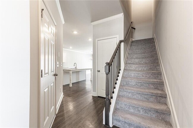 Foto del edificio - 2414 Morgan Pl Dr