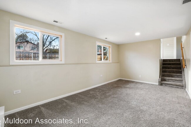 Building Photo - 4 br, 2 bath House - 1015 Vondelpark Dr