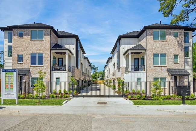 Foto del edificio - 526 Janisch Rd