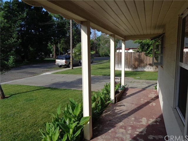 Building Photo - 464 E 6th Ave