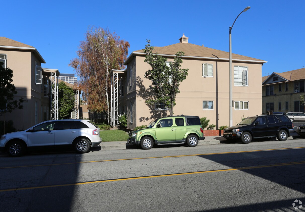 Foto del edificio - 123-129 N Jackson St
