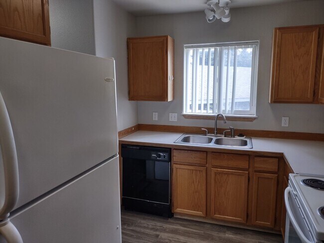 Foto del edificio - Lovely 2 bedroom 1.5 bath Coeur d'Alene To...