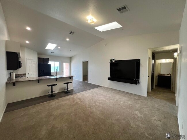 Building Photo - 3743 S Desert Sky Dr