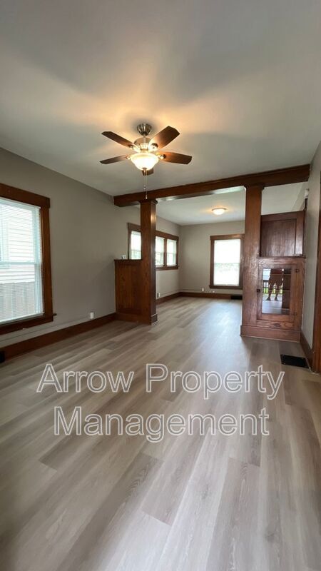 Primary Photo - 2110 C St