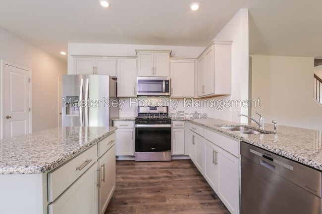 Building Photo - 633 Birchhead Dr