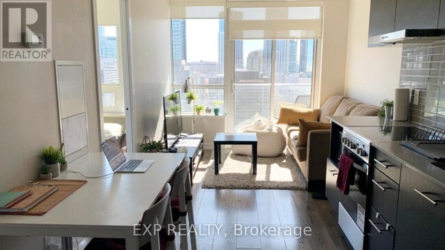 Building Photo - 365 Church St