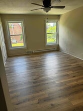 Building Photo - 452 N Market St