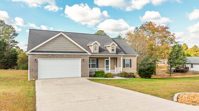 Foto del edificio - 275 Hazelwood Rd