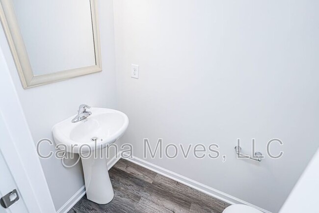 Building Photo - 312 Trail Branch Ct