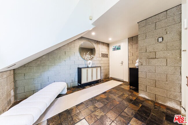 Foto del edificio - 3225 Greenfield Ave