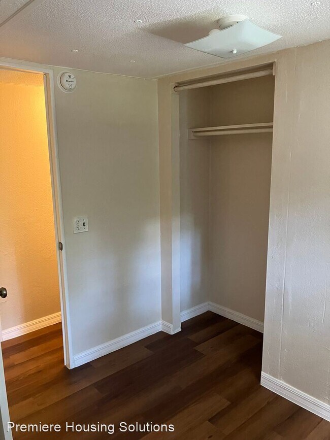 Foto del edificio - 4 br, 1 bath House - 4839 SW 118th Ave