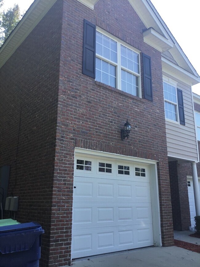 Building Photo - 101 Park Ridge Way