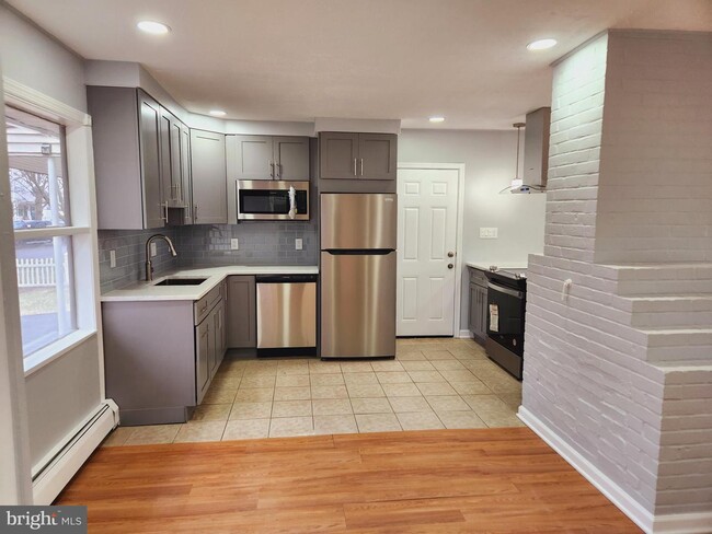 Foto del edificio - 2 Copper Beech Ln