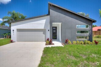 Building Photo - 113 Victoria Ln