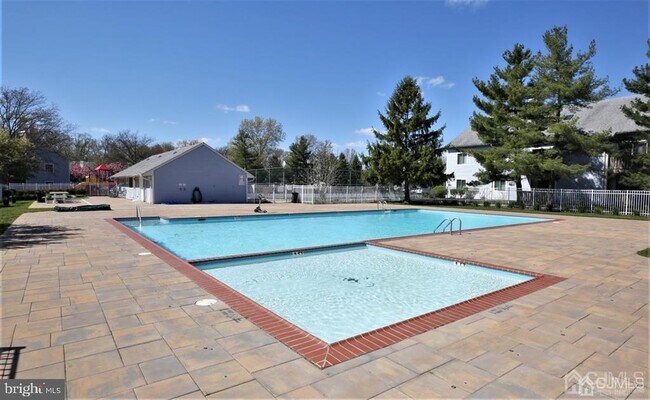 Foto del edificio - 1018 Aspen Dr