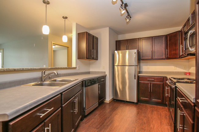 Kitchen - Metro View Apartments